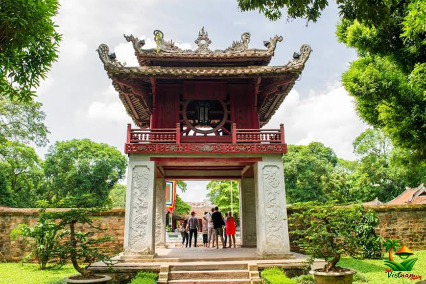 Visit the Temple of Literature